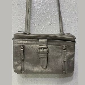 🔴 SILVER METALLIC VINYL 3 ZIPPER CROSSBODY PURSE